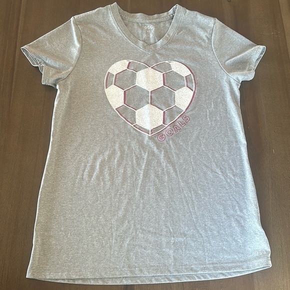 DSG Other - DSG girls soccer active shirt size XL Gray and pink